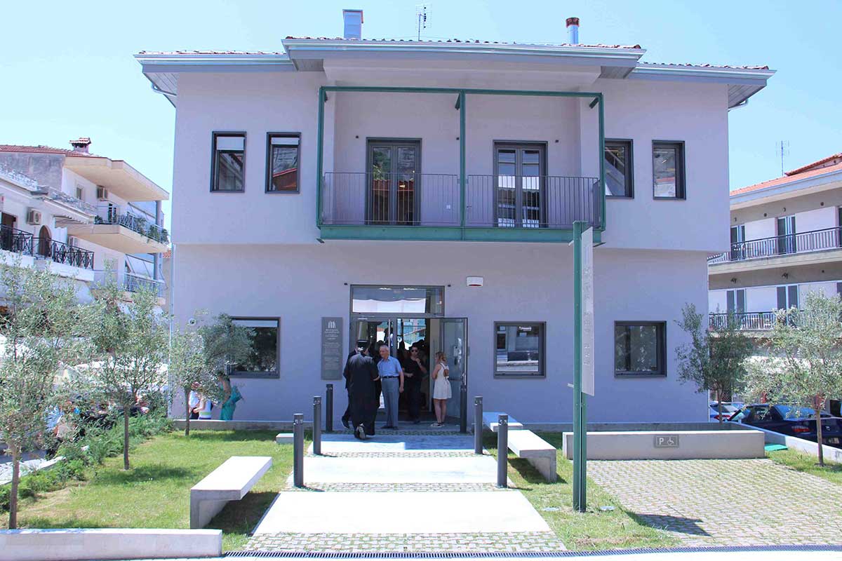 bibliothiki1